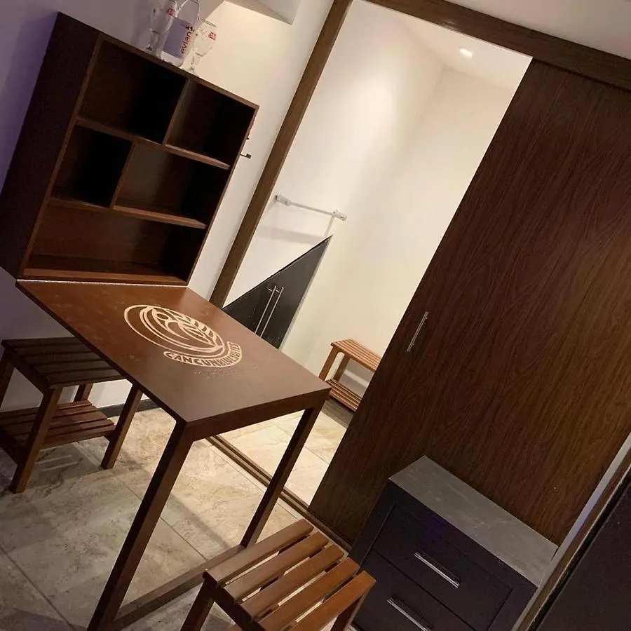 Bed & Breakfast Cancun Hostel